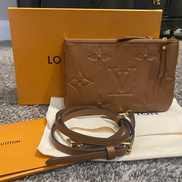 Louis Vuitton Handbags - Authentic Louis Vuitton Double Zip Pochette
